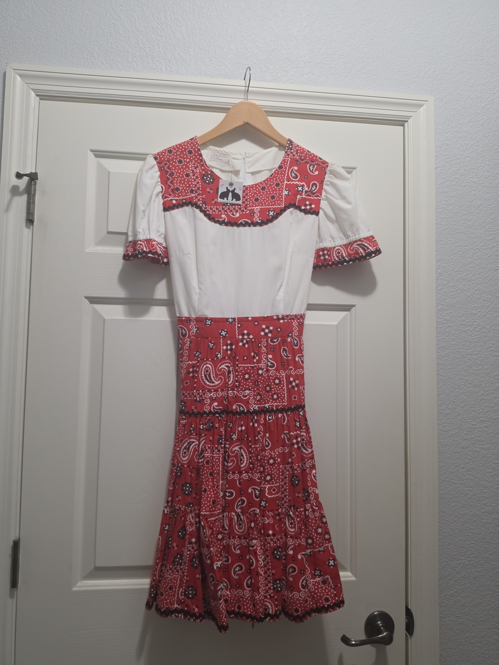 White and Red Bandana Print Short Sleeve Vintage Dress